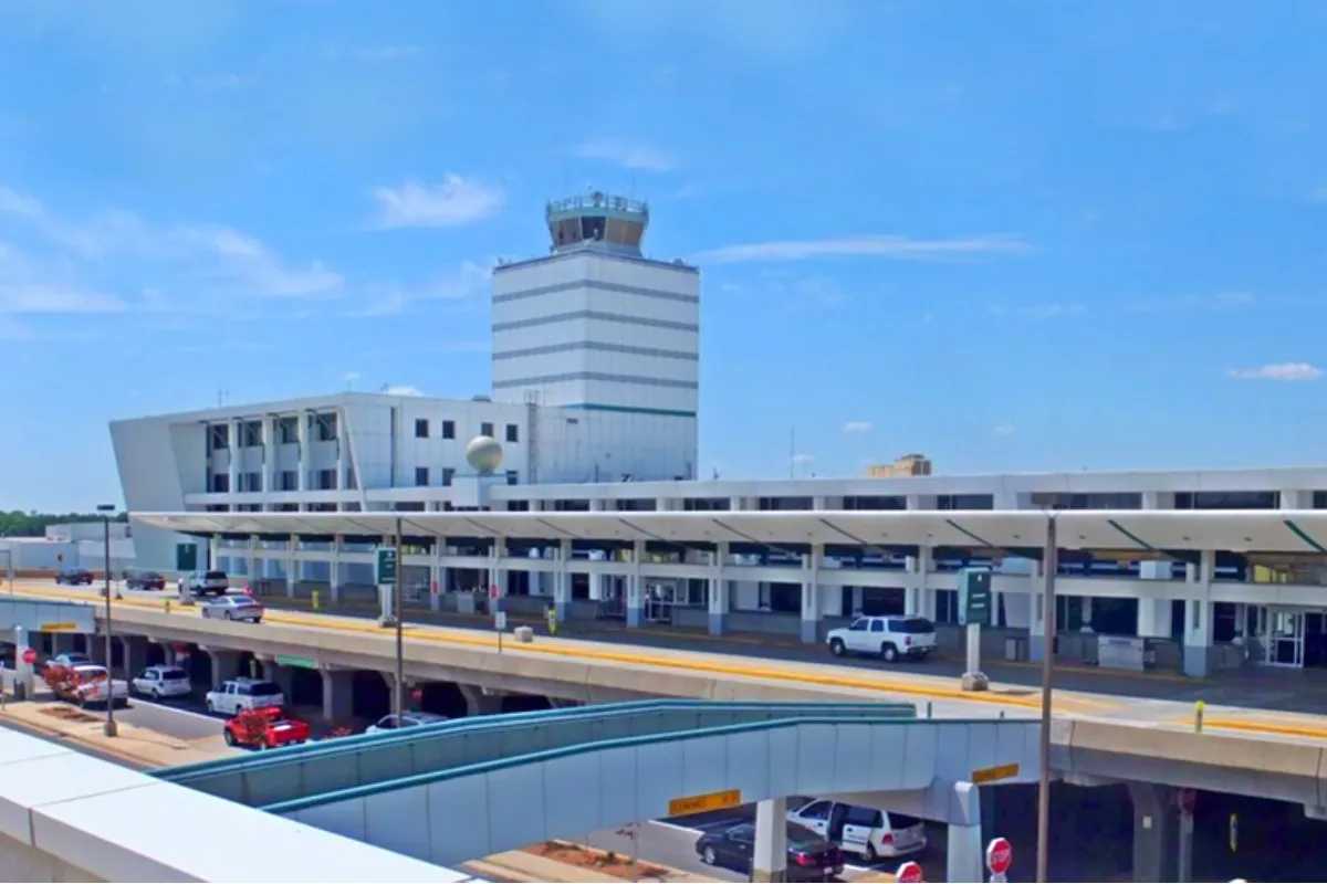 VT Elevator Installation at Mississippi Airport